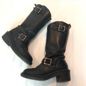 Dr. Martens Rowena Boots